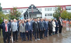 Hendek'te 24 Kasım Öğretmenler Günü törenle kutlandı