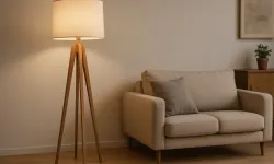 Heka Store: Aydınlatmanın Zarif Yolculuğu ve Ahşap Apliklerin Sıcak Dokunuşu