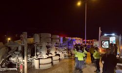 Beton mikseri devrildi: 2 yaralı