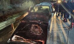 Seyir halindeki otomobil yandı