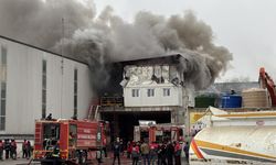 Beton fabrikasında yangın: 2 işçi dumandan etkilendi