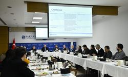 SAÜ iletişimde sektörle masaya oturdu