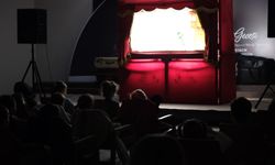 Serdivan’da Karagöz ve Hacivat çocuklarla buluştu