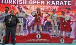 Akyazılı Karateciler madalyaya doymuyorlar