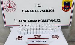 Sapanca'da uyuşturucu operasyonu: 2 bin 700 sentetik ecza hap ele geçirildi