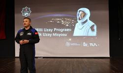 İlk Türk Astronot Gezeravcı Sakarya'da öğrenciler ile buluştu