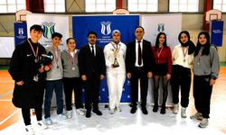 SUBÜ’de ayak tenisi ve futsal turnuvaları tamamlandı