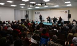 Serdivan’da Yesari Asım Arsoy rüzgarı: Sanatseverlerden yoğun ilgi