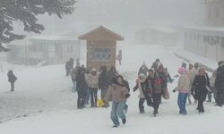 Uludağ'da kar kalınlığı 60 santimetreyi geçti