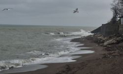 Karadenizde fırtına etkili oluyor