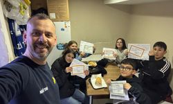 Takdir ve teşekkür belgesi getiren dönerle döndü