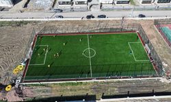 Futbol, basketbol, voleybol sahası Hanlıköy’de çocukların göz bebeği oldu