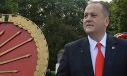 Eski CHP ilçe başkanı ofisinde ölü bulundu