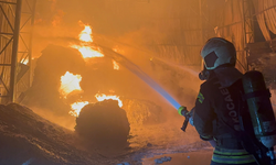 Atık naylon deposunda yangın