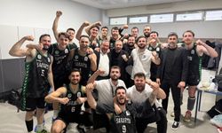 Parkede nefes kesen galibiyet: Büyükşehir Basketbol Play-Off’ta!