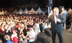 Sakarya’da Karadeniz coşkusu: Festival İsmail Türüt konseriyle sona erdi