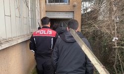 Balkondan tırmanıp girdiği evde 2 gün yaşadı