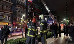 7 katlı binanın çatısında korkutan yangın