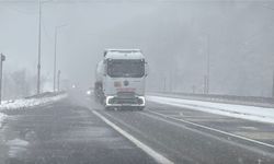Bolu Dağı’nda kar yağışı sürüyor