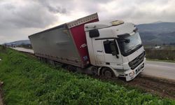 Pamukova-İznik yolunda kaza