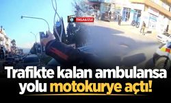 Trafikte kalan ambulansa yolu motokurye açtı!