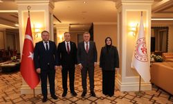 Geyve’ye spor yatırımı için Bakan Bak ile görüştüler