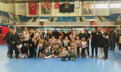 Sultanlar set vermedi