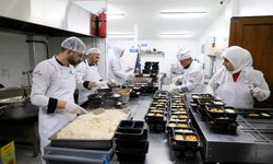 Ramazan'da 90 bin kişilik iftar yemeği Büyükşehir kazanlarında pişiyor