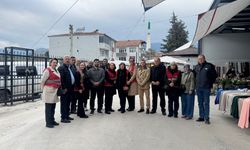 CHP’li kadınlar bu hafta Pamukova pazarındaydı