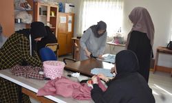 Fedakar annelerin hayatlarına dokunan kurs: Hem öğreniyorlar hem sosyalleşiyorlar