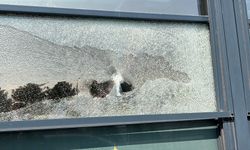 İş yerine kurşun yağdırıp kaçtılar