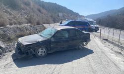 Bilecik’te lastiği patlayan otomobil takla attı: 1 yaralı