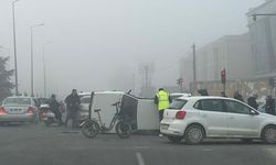 Kavşakta meydana gelen kazada 4 kişi yaralandı