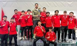 Güreşçilerden çifte başarı