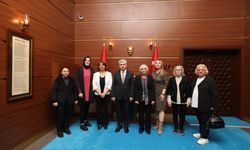 Vali Doğan, Türk Kadınlar Birliği Sakarya Şubesini ağırladı