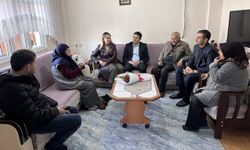 Pamukova’da 8 Mart’ta şehit ailelerine anlamlı ziyaret