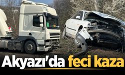 Akyazı'da otomobil ile tanker çarpıştı
