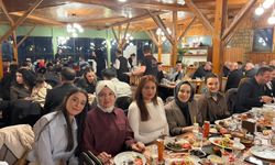 Anahtar Parti Serdivan İlçe Teşkilatı'ndan birlik ve beraberlik iftarı
