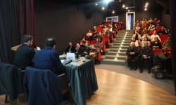 Kapalı çarşıdan dünyaya açılan şair: Edip Cansever