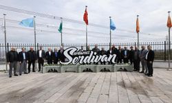 Serdivan muhtarlar zirvesinde 16 ilçe tek sofrada buluştu