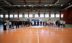 Voleybol turnuvasında ödüller sahiplerini buldu
