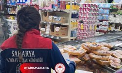 Adapazarı’nda gıda denetimi: Tarihi geçmiş tavuklara el konuldu