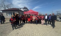 CHP İl Kadın Kolları Kocaali Pazarında vatandaşla buluştu