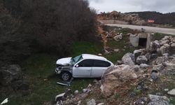 Otomobil şarampole uçtu, sürücüsü yaralandı