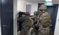 15 yıl hapis cezasıyla aranıyordu: Sahte avukat kimlikleriyle yakalandı