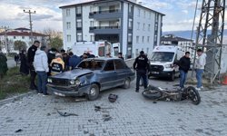 Kastamonu’da otomobil ile motosiklet çarpıştı: 3 yaralı