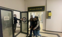 Evden ziynet eşyası ve nakit para çalan kadın yakalandı