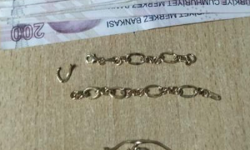 Kuyumcularda sahte altın bozdururken yakalandı