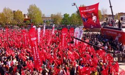 CHP mitinginde dikkat çeken ayrıntı: O isim platformda yer almadı