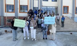 Kocaali'de o okulun inşaatı bitmeyince veliler isyan etti